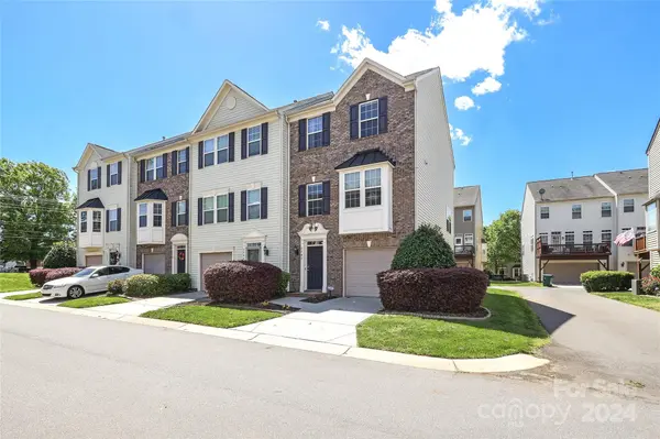 7742 Jackson Pond DR, Charlotte, NC 28273
