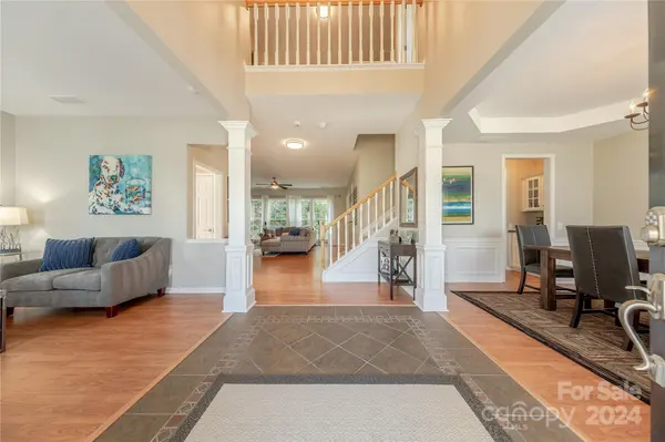3101 Surreyhill CT, Charlotte, NC 28270