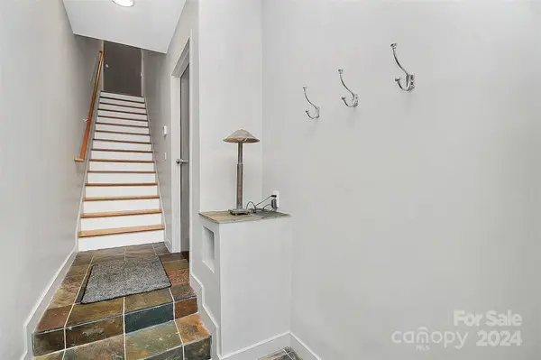 1150 Park West DR, Charlotte, NC 28209