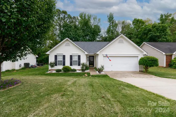 587 Chase Brook DR, Rock Hill, SC 29732