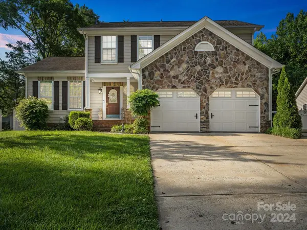 2916 Cross Tie LN, Matthews, NC 28105