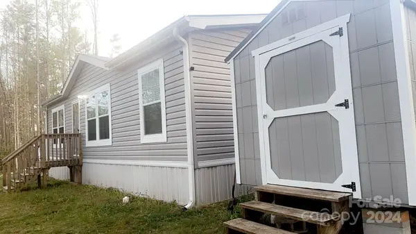 426 Shelton Laurel RD, Clyde, NC 28721