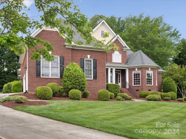 1271 Sawgrass DR, Rock Hill, SC 29732
