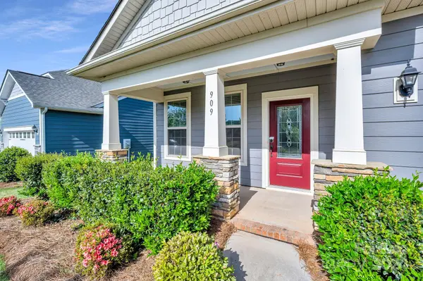 909 Mayapple WAY, Belmont, NC 28012