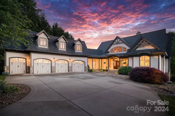 111 Camp LN, Mooresville, NC 28117