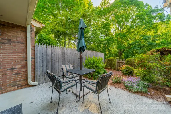 4121 Ivystone CT #C, Charlotte, NC 28277