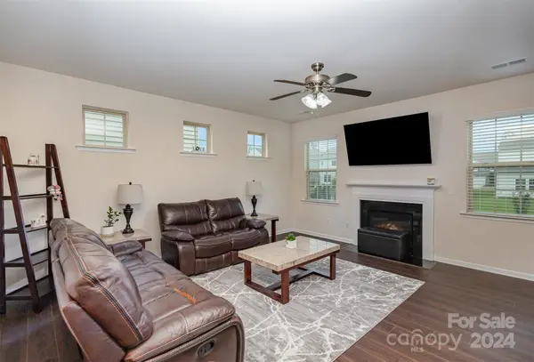 1921 Burning Acres CT, Fort Mill, SC 29715