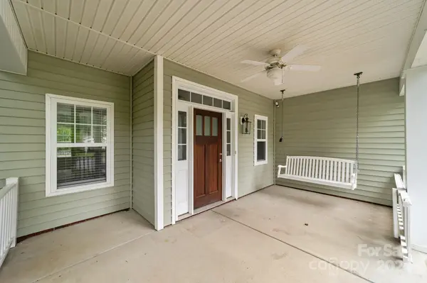 2558 Oakboro LN, Charlotte, NC 28214