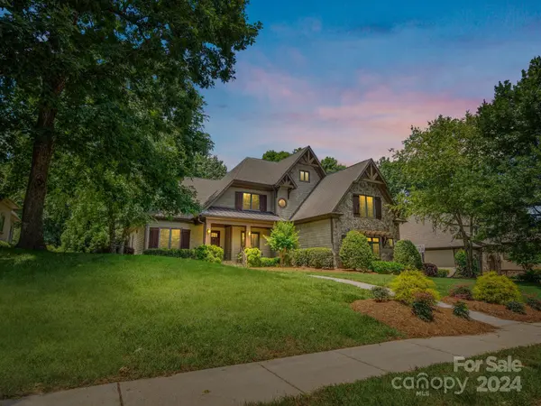 2019 Climbing Rose LN, Matthews, NC 28104