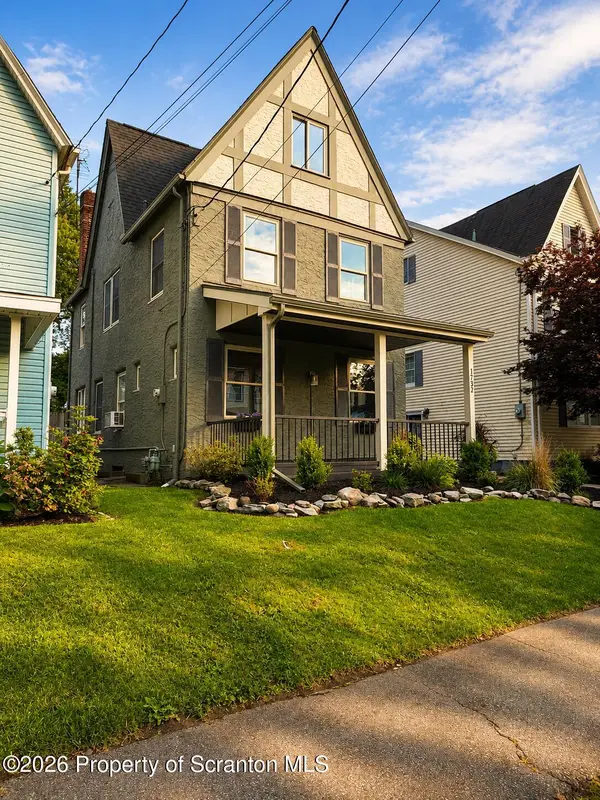 1732 Jefferson AVE, Dunmore, PA 18509