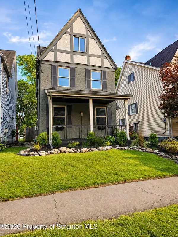 1732 Jefferson AVE, Dunmore, PA 18509