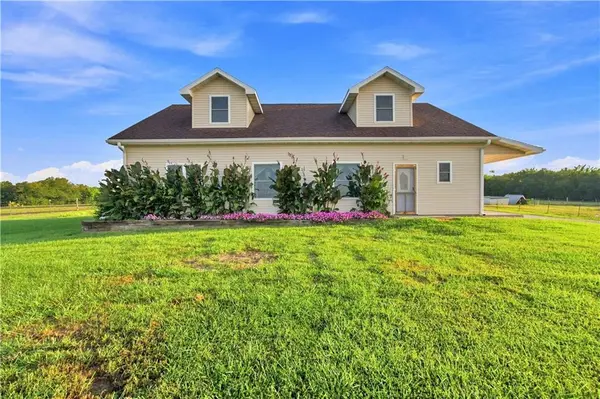 45526 Highway K HWY, Richmond, MO 64085