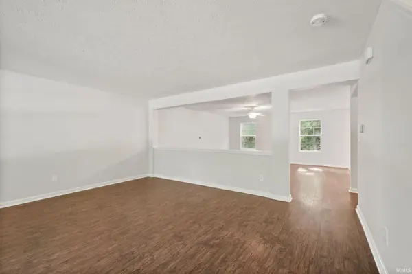 3433 S Glasgow CIR, Bloomington, IN 47403