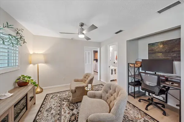 1488 JUPITER RD, Venice, FL 34293