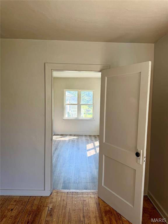 212 La Motte LN, St Louis, MO 63135