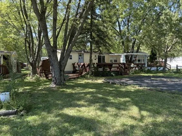 2795 E 28th Lot 1078 RD, Seneca, IL 61360