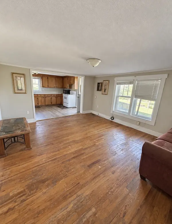 560 State Line Rd, Loretto, TN 38469