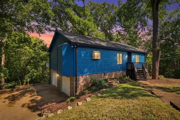 1228 Brenner Dr, Nashville, TN 37221