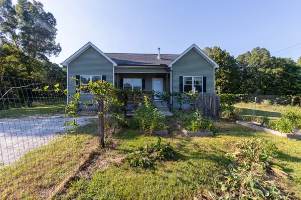804 Nels Adams Rd, Dickson, TN 37055