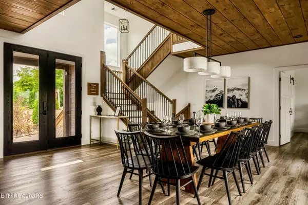 712 Bear Walk Way, Gatlinburg, TN 37738