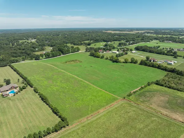 000 E Farm Rd 170, Rogersville, MO 65742