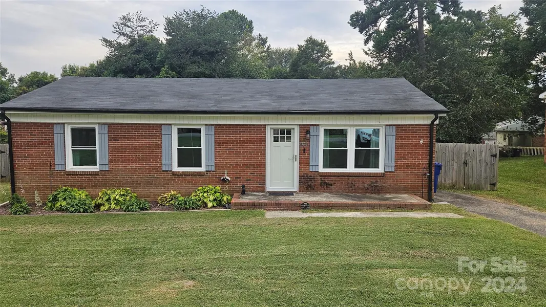 505 Durham RD, Stanley, NC 28164