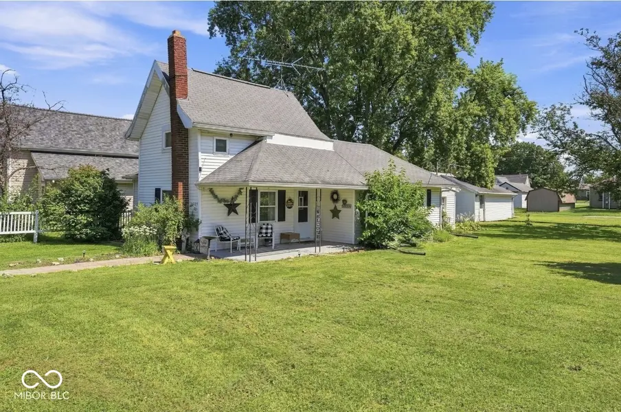 1105 Central, Frankfort, IN 46041