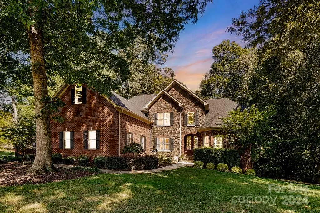 113 Walnut Hill CT, Mooresville, NC 28115