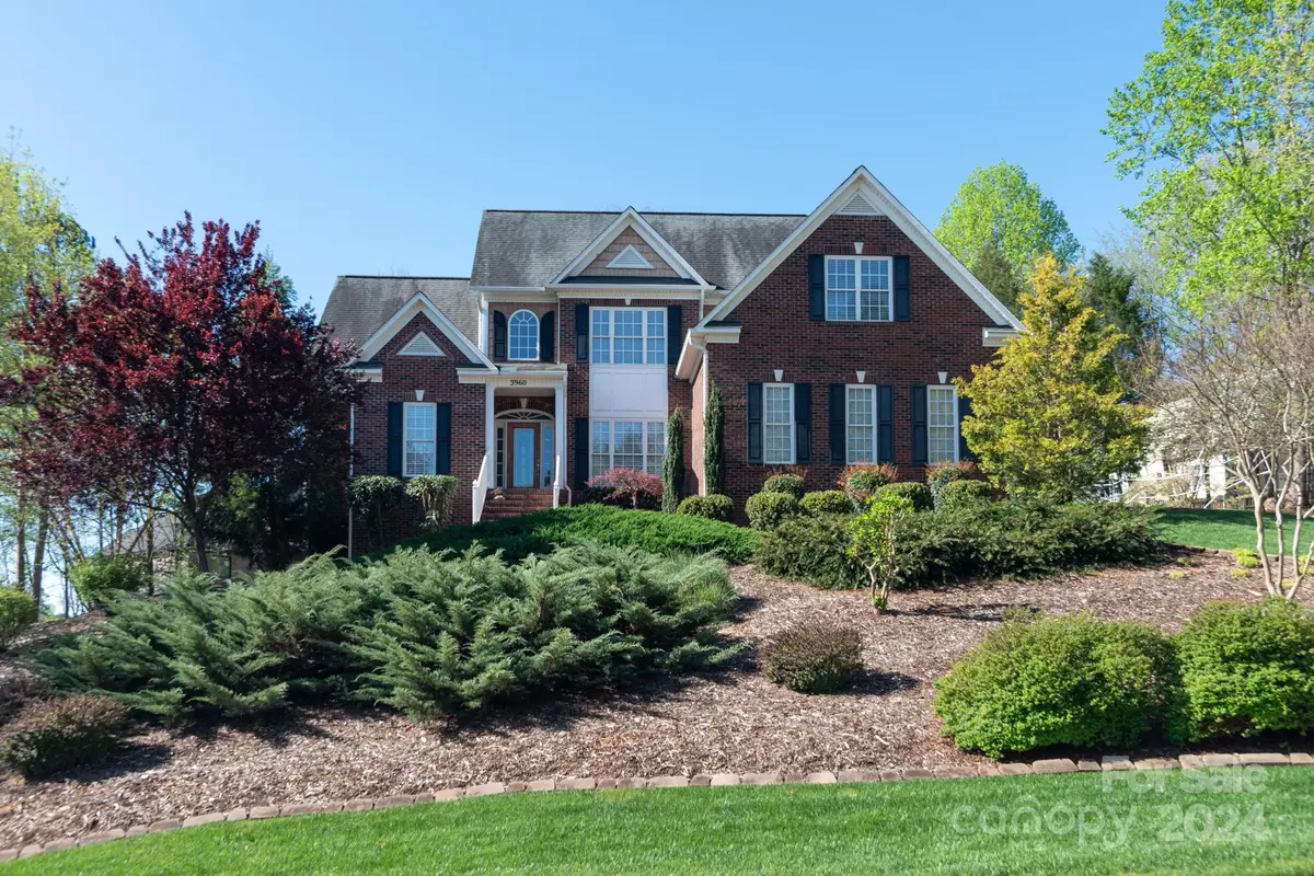 3960 Steve Ikerd DR NE, Hickory, NC 28601