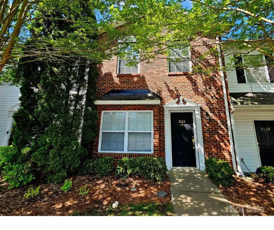 2162 Sardony LN, Charlotte, NC 28213