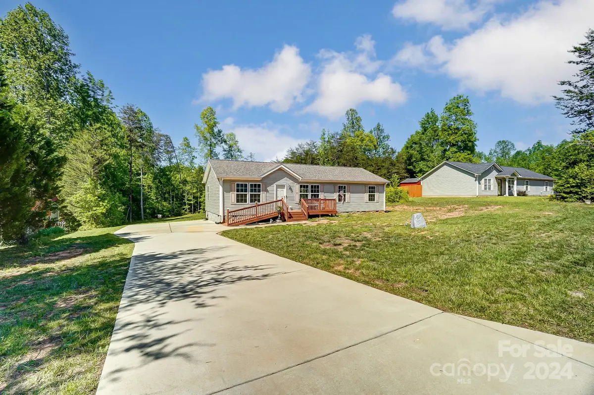 169 Ridge Creek DR, Troutman, NC 28166