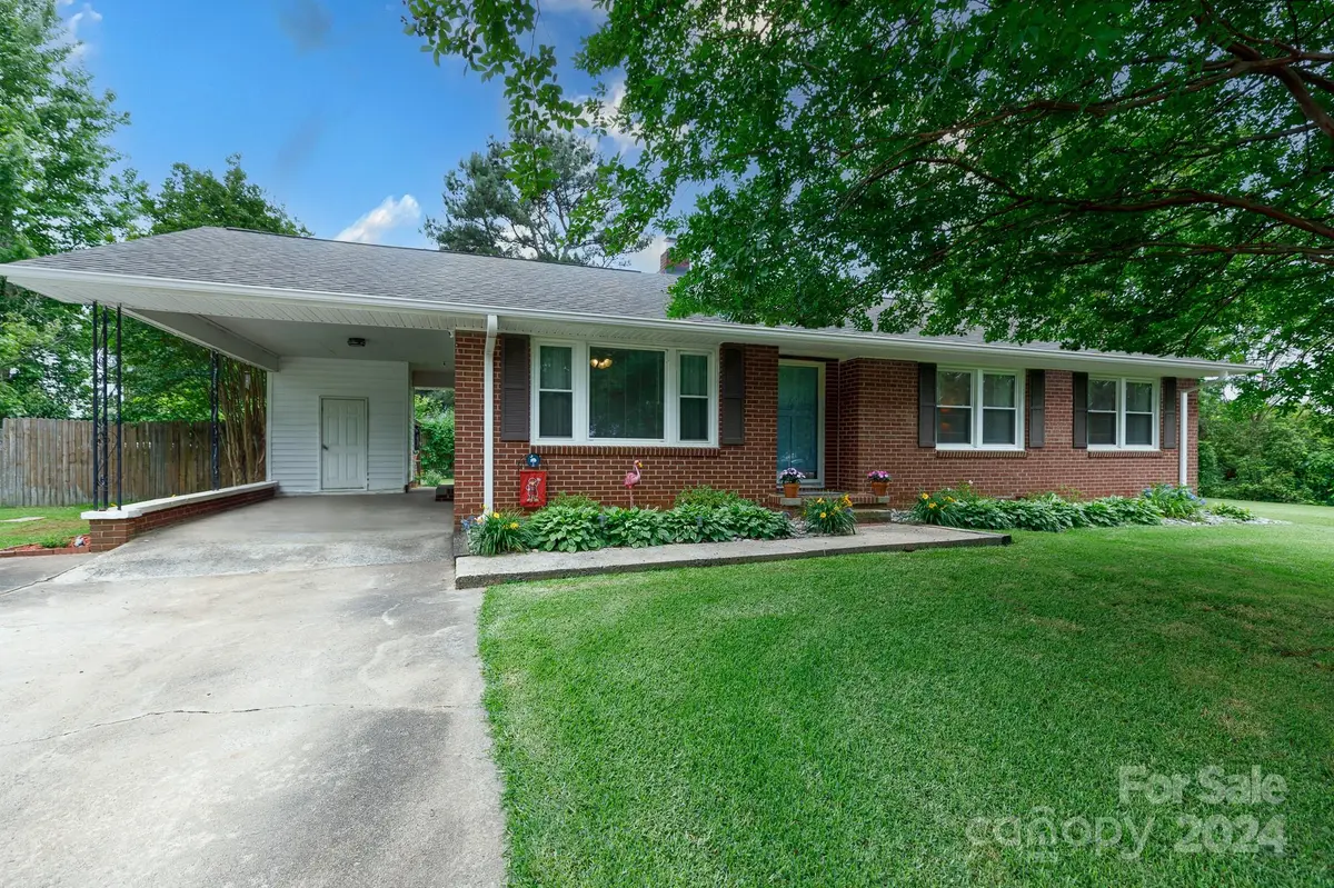 905 Kentwood DR, Rock Hill, SC 29730