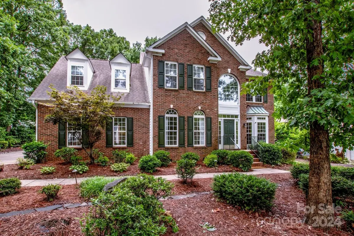105 Haddington PL, Mooresville, NC 28115