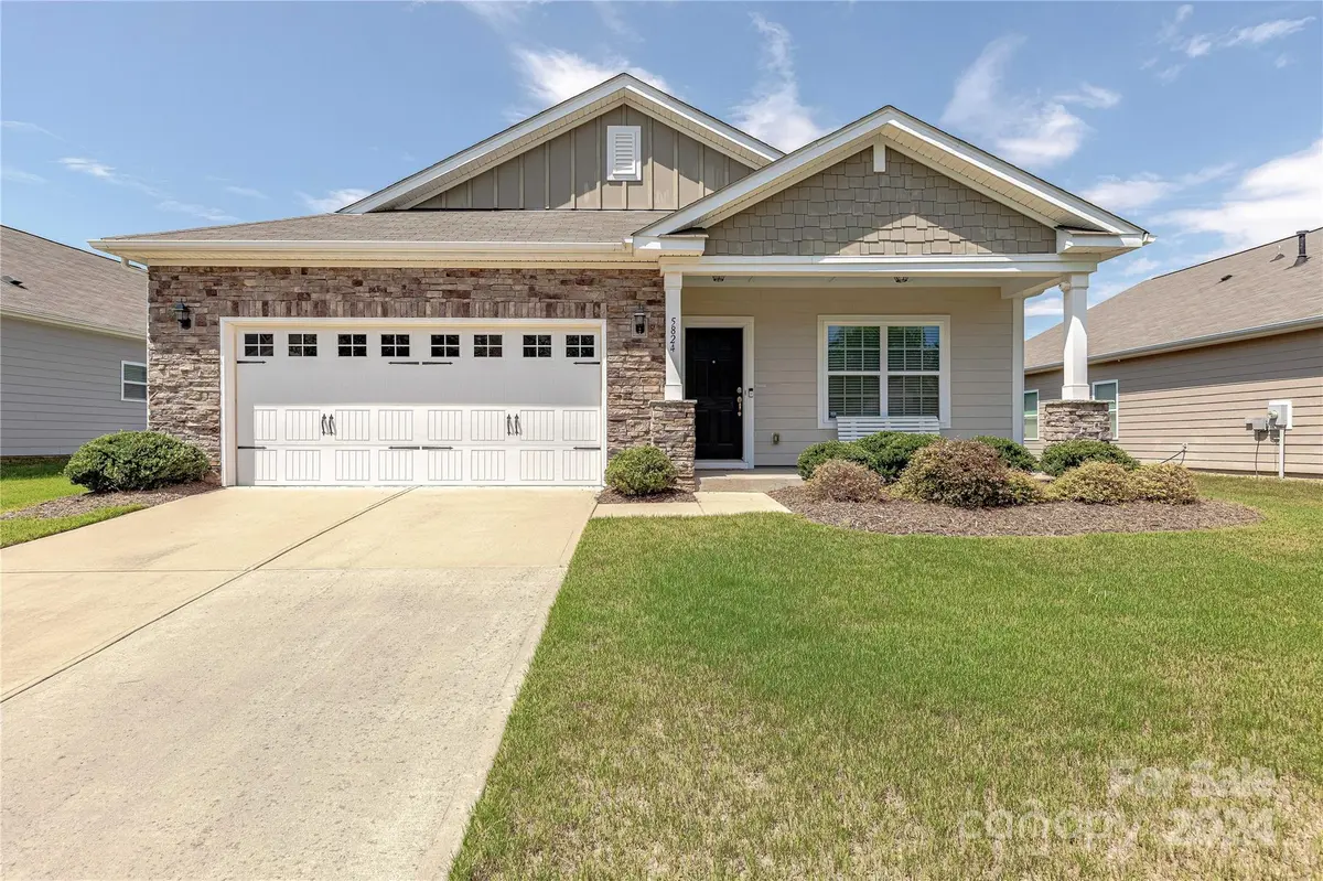 5824 Eleanor Rigby RD, Charlotte, NC 28278