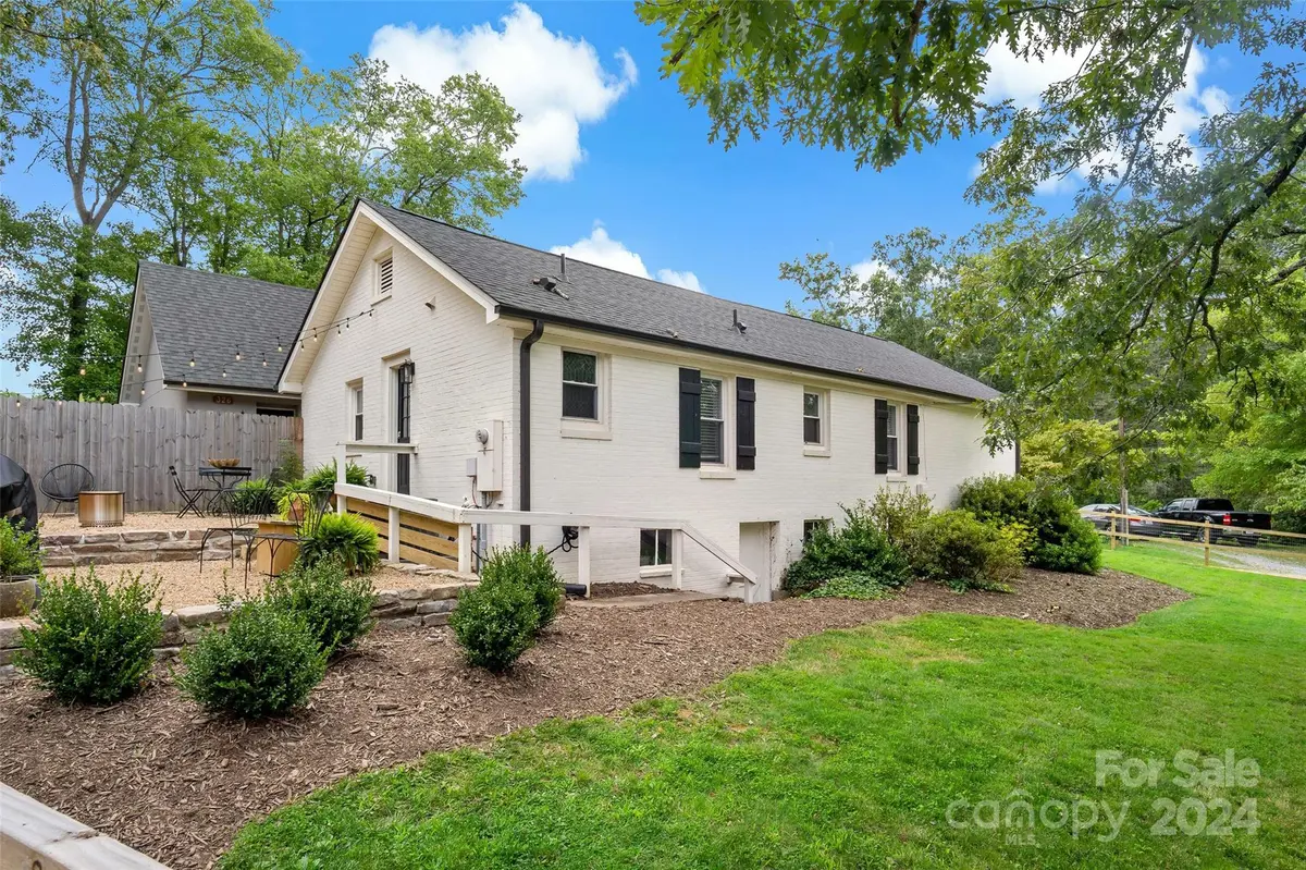 324 Mccoy Cove RD, Black Mountain, NC 28711