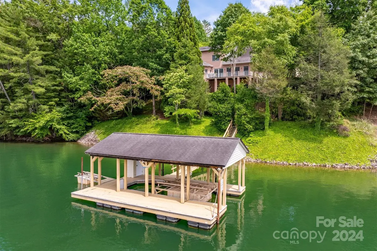 4654 Harbor View TER, Morganton, NC 28655