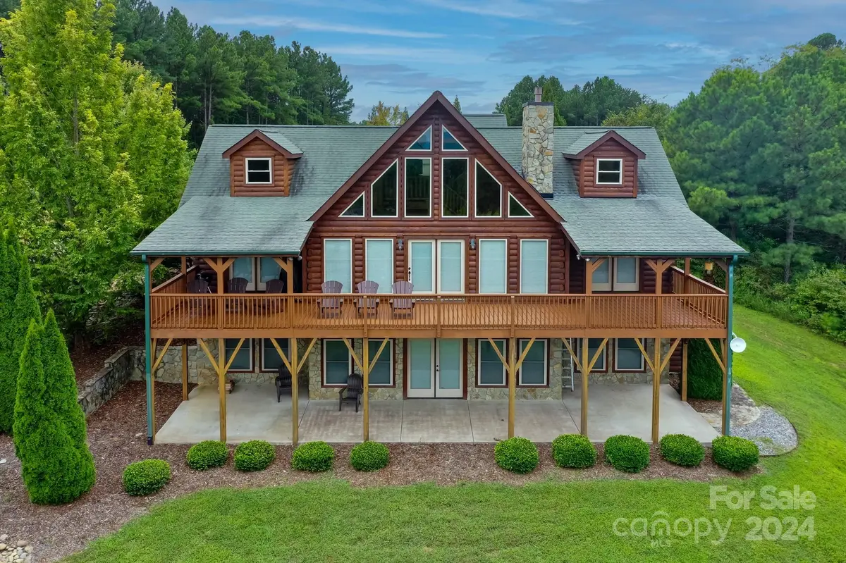 198 Palisade DR, Mill Spring, NC 28756