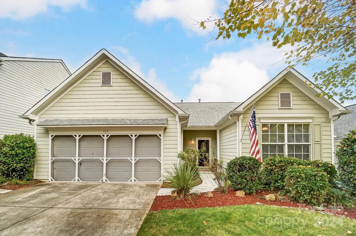 115 S Wendover TRCE, Mooresville, NC 28117