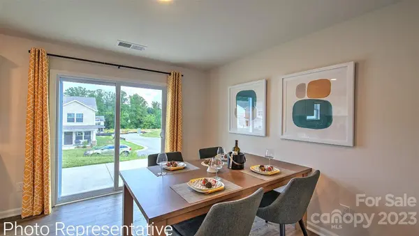 3 Virginia Commons DR, Arden, NC 28704