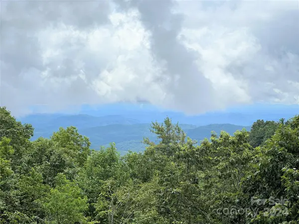 322 Greystone DR, Boone, NC 28607