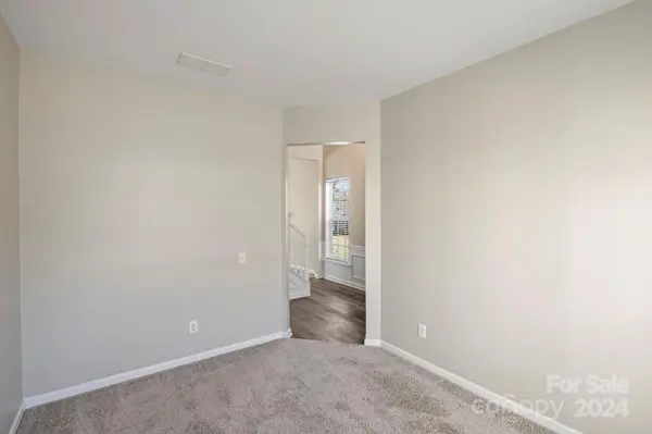 11119 Cypress View DR, Charlotte, NC 28262