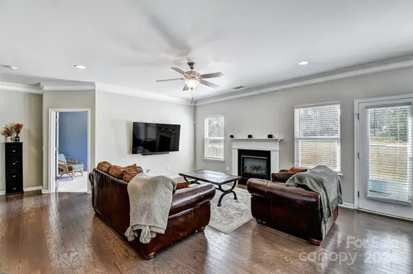 104 Autumn Mist RD, Statesville, NC 28677