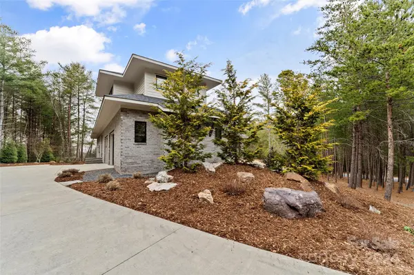 1598 Braxton Gate DR, Morganton, NC 28655