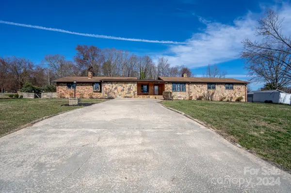 2450 Artz RD, Salisbury, NC 28146