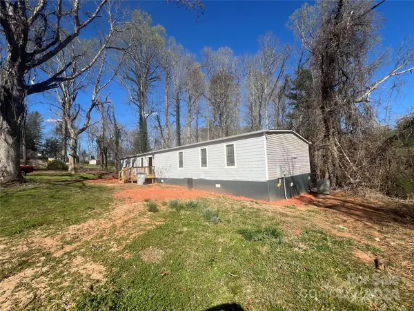 1313 Winhurst ST, Lenoir, NC 28645