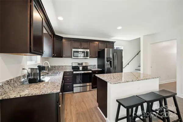7718 Sarah DR, Denver, NC 28037
