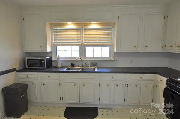 107 Colonial DR #38, Chester, SC 29706