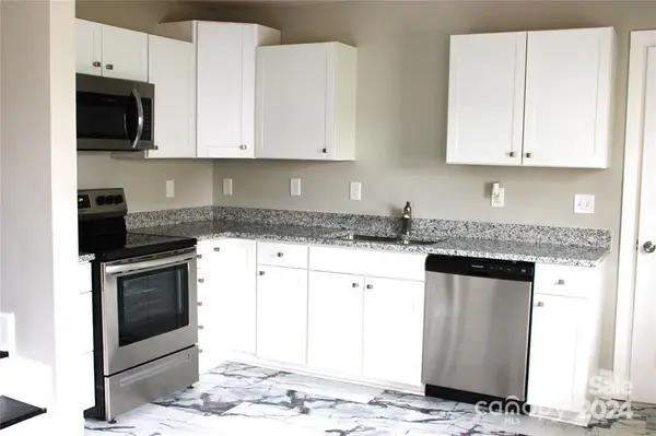 808 Ashwood ST, Kannapolis, NC 28081