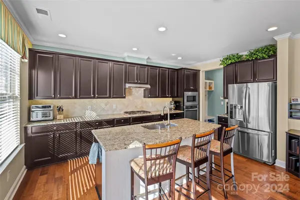 6202 Myston LN, Huntersville, NC 28078