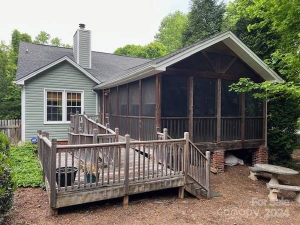 5193 Foley DR, Hickory, NC 28602